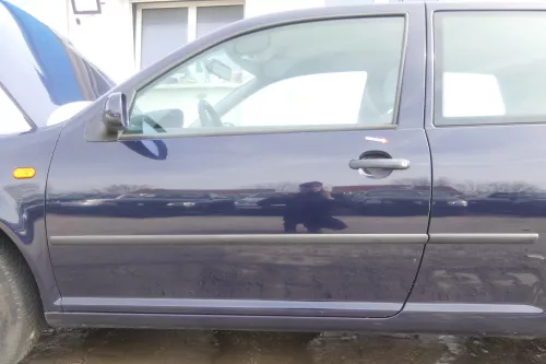 VW Golf 4 Tür vorne links Fahrertür 2/3-Türer blau LA5G ohneAnbauteile (174531)
