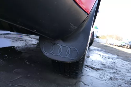 Audi A4 B5 Limousine Stoßstange hinten Heckstoßstange LY3H rot  biscaBj99 (174787)