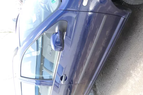 Golf 4 Bora Tür vorne rechts Beifahrertür 4/5-Türer Kombi Variant blau LB5N (174819)