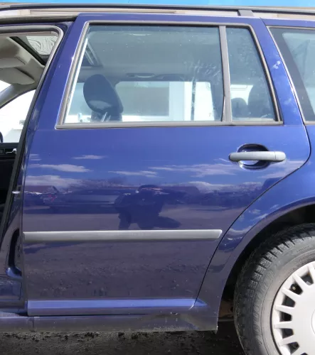 VW Golf 4 Bora Tür hinten links nur Kombi / Variant blau LB5N indigoblau ohne An (174824)