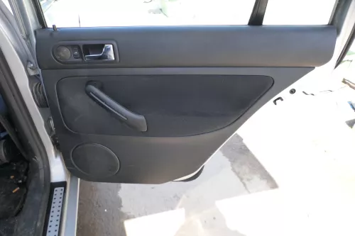 1x VW Golf 4 1J Kombi Türverkleidung Verkleidung Tür hinten rechts schwarz (174992)