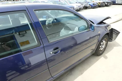 VW Golf 4 Tür vorne rechts Beifahrertür 2/3-Türer blau LB5N ohneAnbauteile (175013)