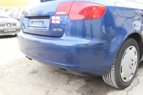 Audi A3 8P Stoßstange Stoßfänger hinten 4/5-Türer blau LZ5C  (175031)