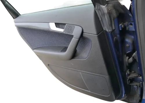 1x Audi A3 8P Türverkleidung Verkleidung Tür hinten links 4/5-Türer schwarz (175037)
