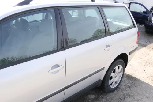 Passat 3B 3BG 3B6 Kombi Variant Tür hinten links silber grau LB7Z  (175099)