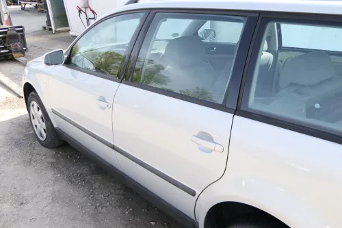 Passat 3B 3BG 3B6 Kombi Variant Tür hinten links silber grau LB7Z  (175099)