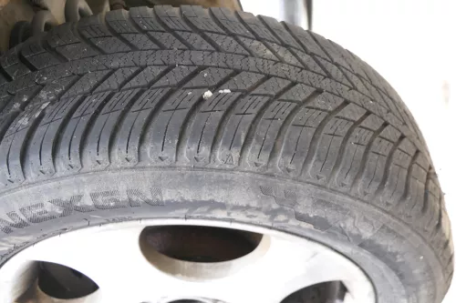 2x VW Sharan NUR Reifen 215/55 R16 97V Winterreifen ca. 6mm (175225)