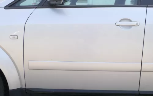 Audi A2 8Z Tür nur das Türblatt vorne links silber LY7W - ohne Anbauteile (175263)