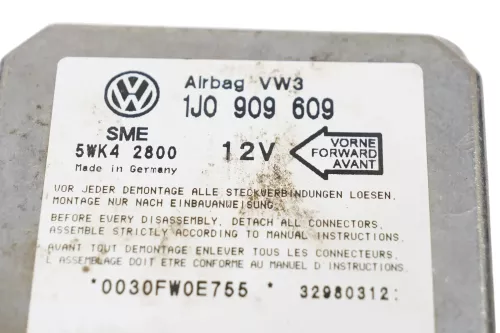 VW New Beetle Steuergerät Airbag Airbagsteuergerät 1C0909605A 01S (175373)