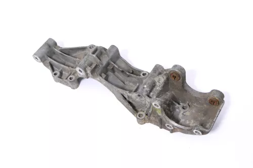 VW Golf Sharan Halter Konsole Lichtmaschine Träger 021260089F