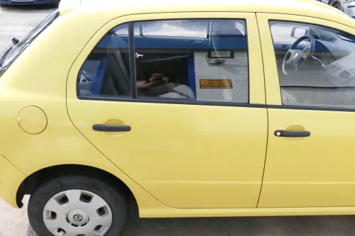 Skoda Fabia 6Y Limousine Schrägheck Tür hinten rechts gelb LF1R (175772)