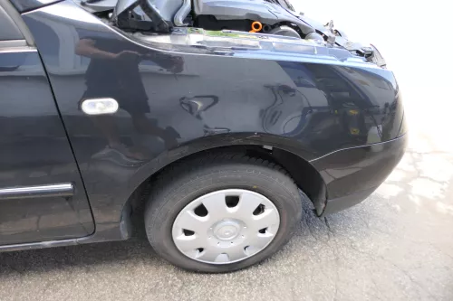 VW Lupo Kotflügel vorne rechts schwarz L041 (175818)