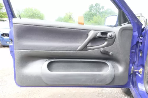 4x Polo 6N Türverkleidung Verkleidung Tür vorne links recht 2/3-Türer off-black (175886)