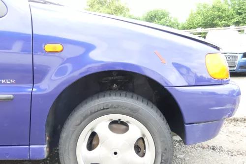 VW Polo 6N 6N1 Kotflügel vorne rechts LD5D blau lila  (175889)