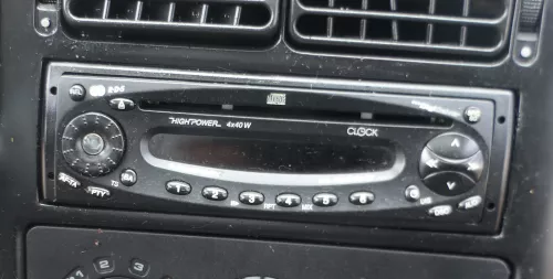 VW Golf 4 Bora T5 T4 Radio CD Player Highpower 4x40WCLOCK (175895)