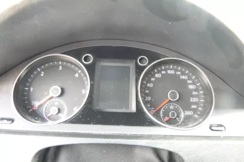 VW Passat 3C Tacho Tachometer 3c0920871T - 252.241km Diesel TDI (175929)