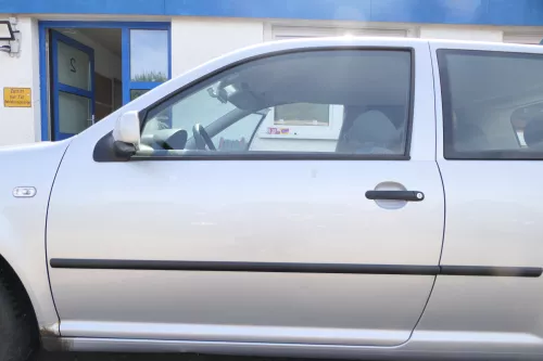 VW Golf 4 Tür vorne links Fahrertür 2/3-Türer silber LA7W ohneAnbauteile (176165)