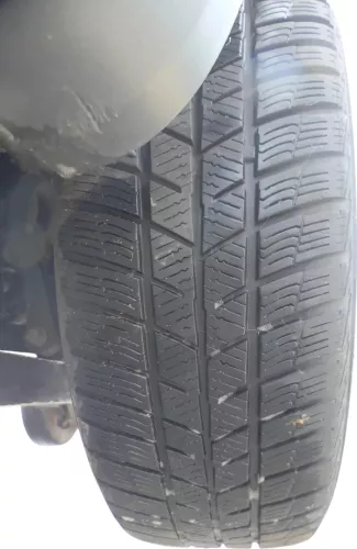 4x Golf 4 Bora Reifen Felgen 205/55 R16 Winterreifen 6-7mm M+S (176171)