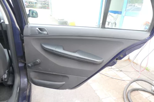 1x Fabia 6Y Kombi Türverkleidung Verkleidung Tür hinten rechts schwarz anthrazit (176177)