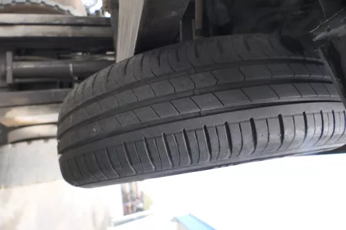 4x VW Polo 9N Felgen Reifen 165/70 R14 81T Sommerreifen 5jx14H2 ET35 ca. 6mm (176197)