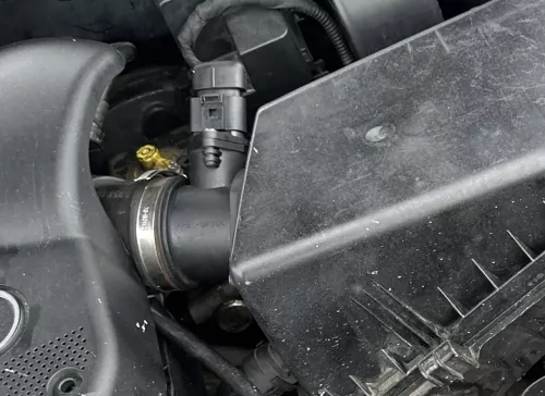 VW Golf 4 Bora A3 1,8 ARZ APP Luftmengenmesser Luftmassenmesser 06A906461C AQA A