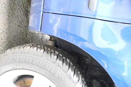 VW Fox 5Z Kotflügel vorne rechts blau LL5M (176369)