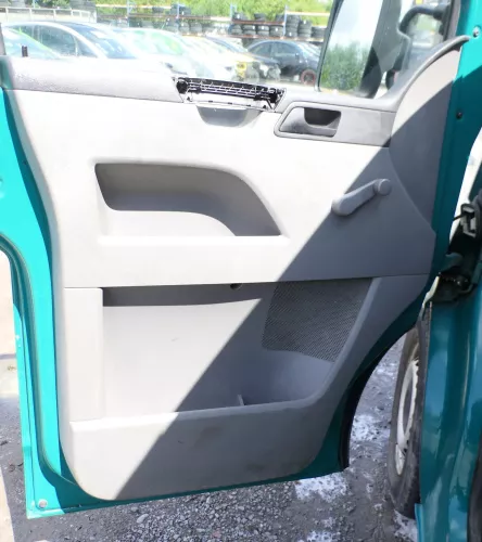 VW T5 Türverkleidung Verkleidung Tür vorne links grau 7H0867103M (176402)