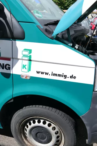 VW T5 7E 2 Facelift Kotflügel vorne rechts weiß grün B9A 7H0821102E (176430)
