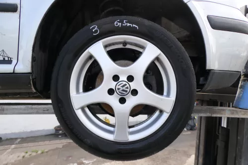 1x Felge Alufelge Golf 4 VW Polo 9N 9N3 6,5j x16 H2 ET42 - KBA 43946  BBS  3 (176629)