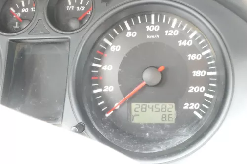 Seat Ibiza 6L Tacho Tachometer Kombiinstrument 284.000km 6L0920801 1,2 BBY 1,4 (176698)