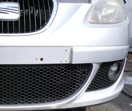 Seat Altea 5P Stoßstange vorne Frontstoßstange Stoßfänger grau LS7N + Grill (176740)