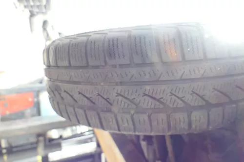 4x Golf 4 Bora Alufelgen Felgen 195/65 R15 Winterreifen Reifen 1J0601025Q 6-7mm (177103)