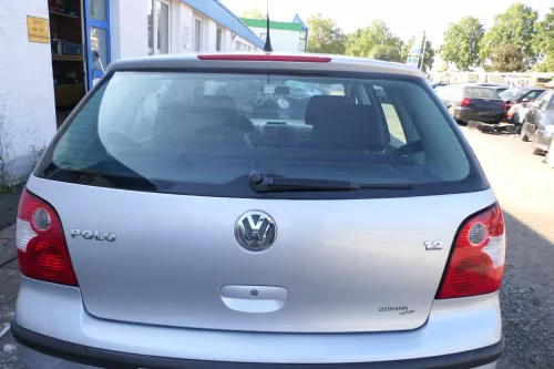 VW Polo 9N3 Fun Heckklappe Kofferraumklappe Klappe hinten Scheibe silber LA7W (177161)