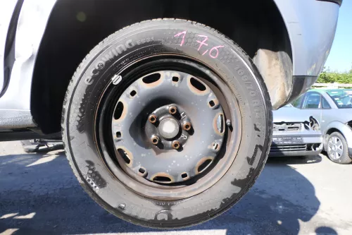 2x VW Polo 9N Felgen Reifen 165/70 R14 81T Sommerreifen 5jx14H2 ET35 ca. 6-7 mm (177169)