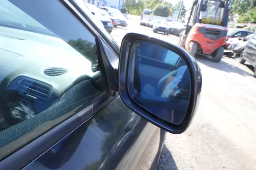 Audi A3 8L elektrischer Spiegel Außenspiegel rechts schwarz LZ9U + Glas