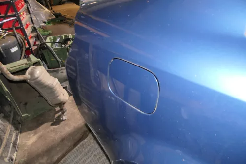 Audi A4 8E B6 Tankdeckel Tankklappe Tank Deckel Klappe blau LZ5W (177592)
