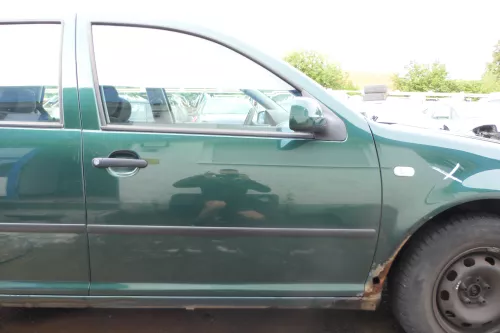 VW Golf 4 Bora Tür vorne rechts Beifahrertür 4/5-Türer+ Kombi Avant grün LC6M (177639)