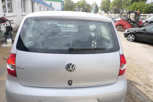 VW Fox 5Z Heckklappe Kofferraumklappe Klappe hinten + Scheibe silber LA7W (177669)