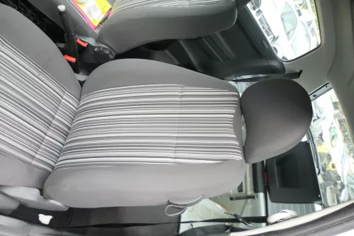 VW Fox Sitz Fahrersitz vorne links OHNEAirbag höhenverstellbar (177674)