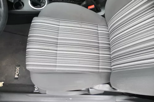 VW Fox Sitz Fahrersitz vorne links OHNEAirbag höhenverstellbar  (177674)