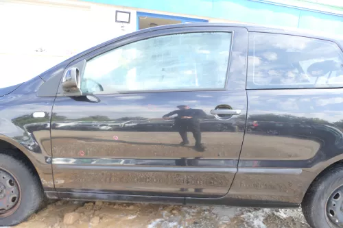VW Fox 5Z Tür vorne links Fahrertür schwarz LC9Z (177686)