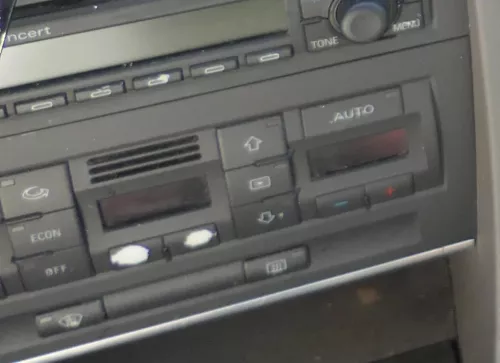 Audi A4 8E Steuergerät Klimaanlage Klimabedienteil 8E0820043AA OhneSitzheizung c (177715)