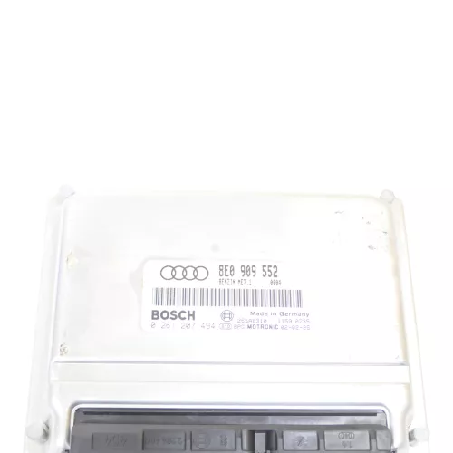 Audi A4 8E Steuergerät Motor 8E0909552 /M 2,4 BDV Benziner Motorsteuergerät (177736)