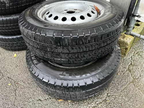 2x VW T4 Felgen Reifen 195/70 R15C 104/102R Sommerreifen 6jx15H2 ET55 6mm (177771)