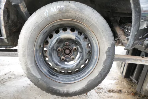 1x T4 Felge Reifen Ersatzrad Notrad 205/65 R15C 102/100R 100T M+S 5,5jx15H2 ET30 (177989)