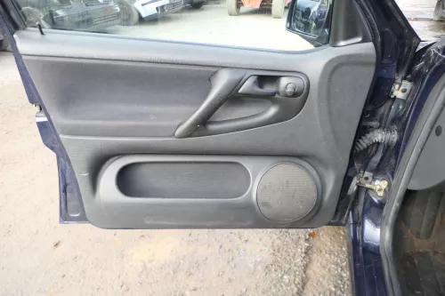 Polo 6N Doorboards Boxen Lautsprecher 4/5-Türer Türverkleidungen Box off-black (177999)