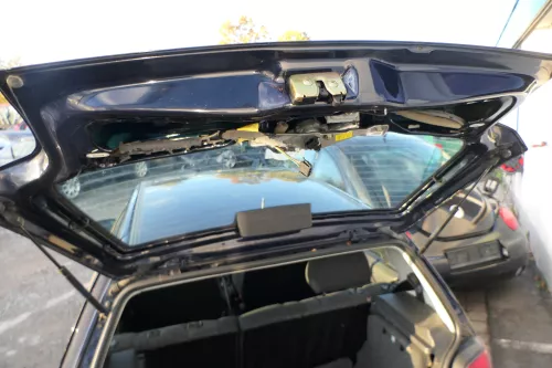VW Polo 6N Heckklappe Klappe hinten Kofferraumklappe mit Scheibe blau LC5H (178009)