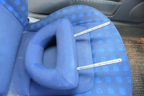 1x VW New Beetle 1Y 9C Kopfstütze vorne oder hinten vorn blau (178051)