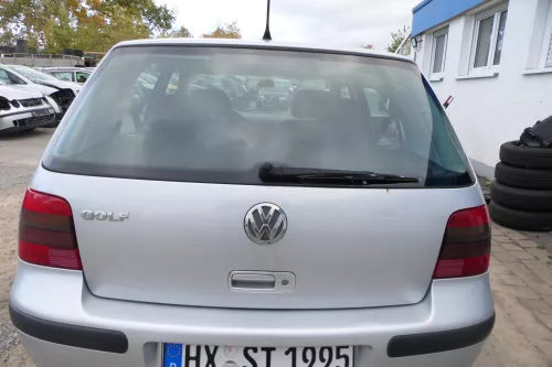 VW Golf 4 Limousine Heckklappe Kofferraumklappe Klappe hinten silber LA7W ohnAnb (178526)