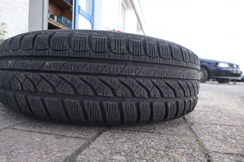 2x VW Golf 4 Bora 175/70 R14 84T M+S Winterreifen Reifen 6jx14H2 ET38 6-7mm (178542)